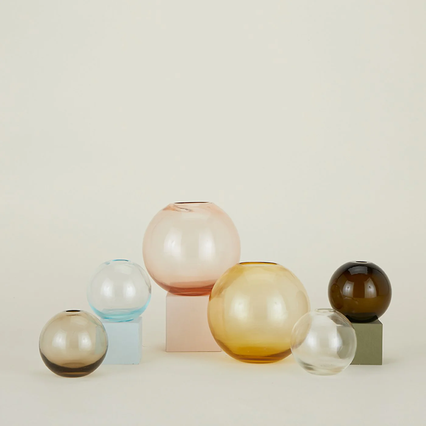 Aurora Sphere Vase - Smoke - Image 7