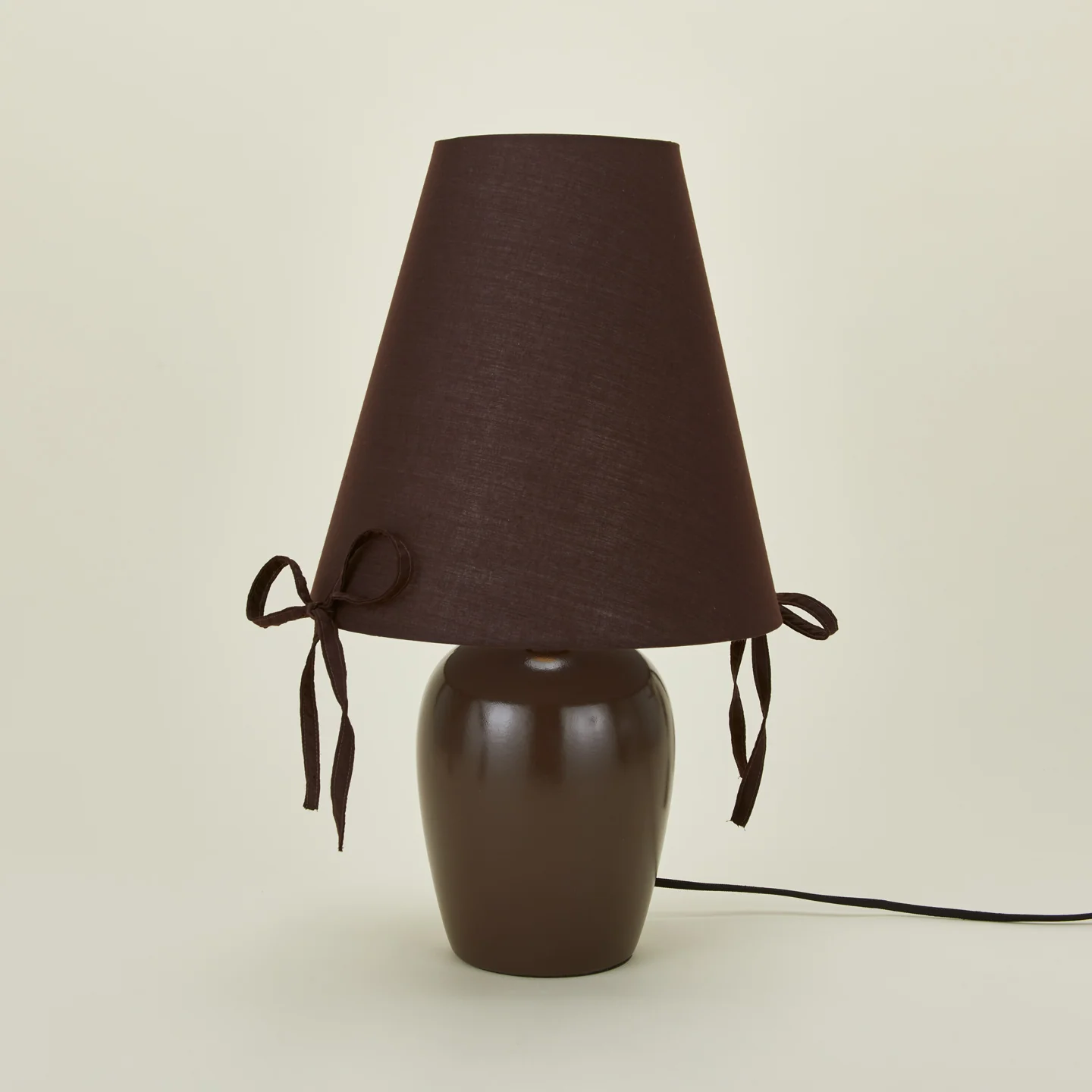 Burgundy Bows Table Lamp - Image 2
