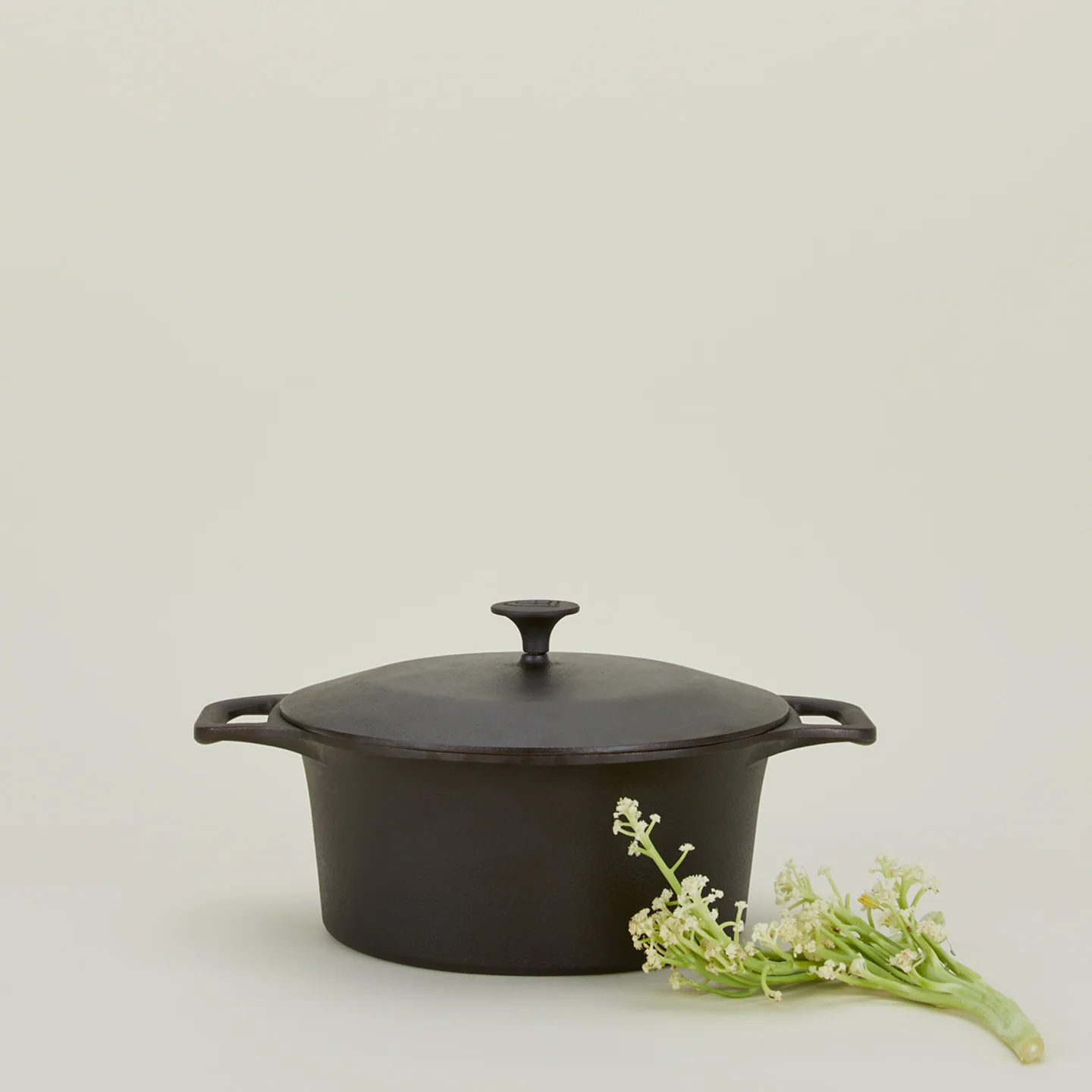 Cast Iron Dutch Oven - Image 3