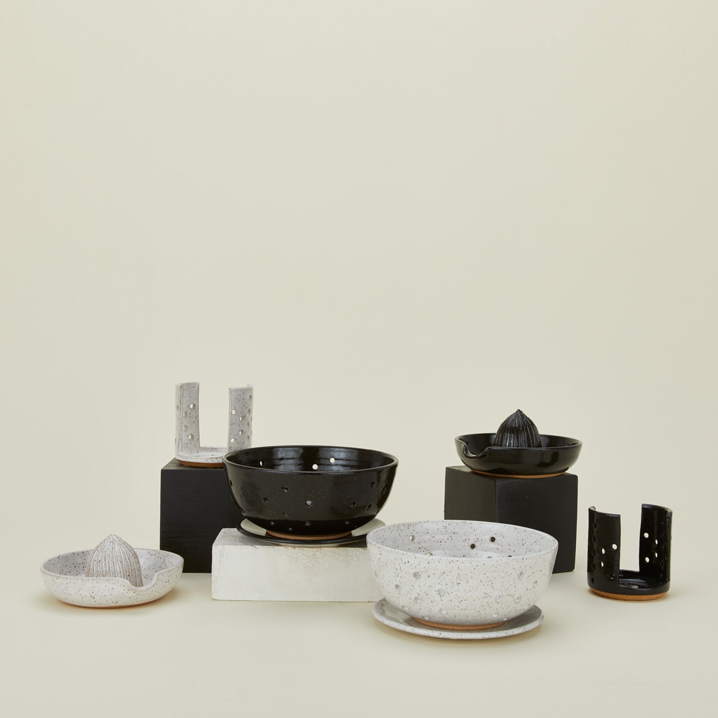Citrus Juicer - Black - Image 5