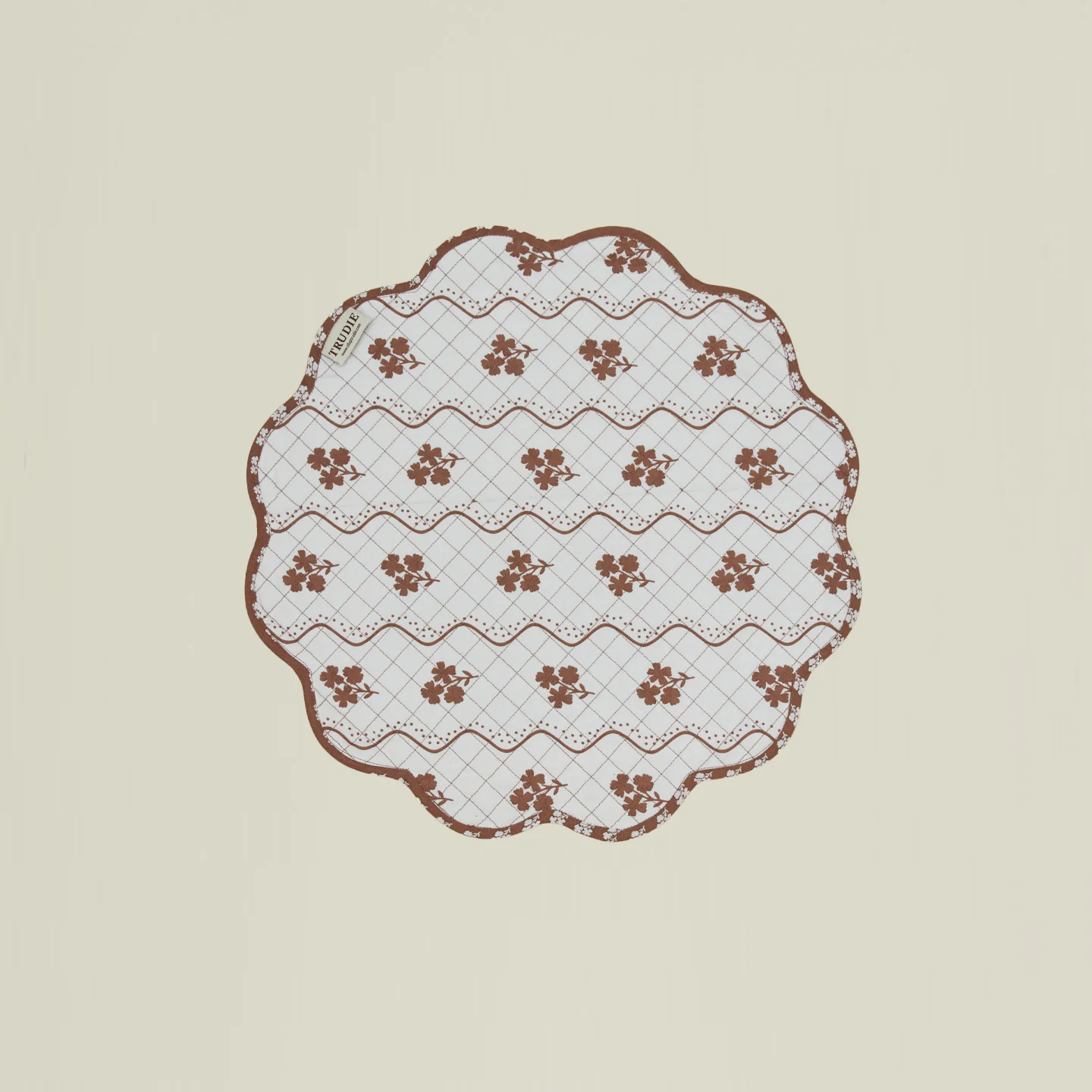 Constance Wavy Quilted Placemat - Image 3