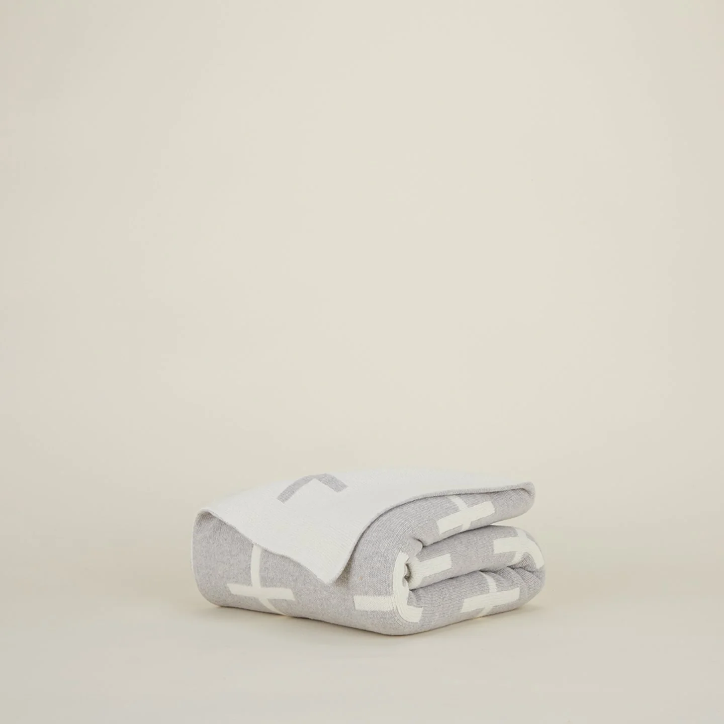 Cross Knit Throw - Light Grey - Image 2