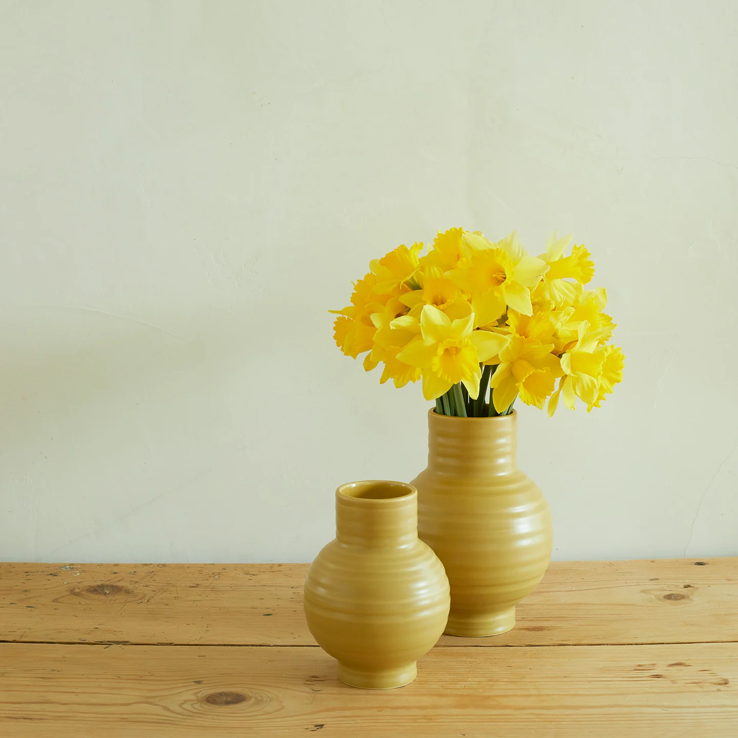 Essential Ceramic Vase - Mustard - Image 6