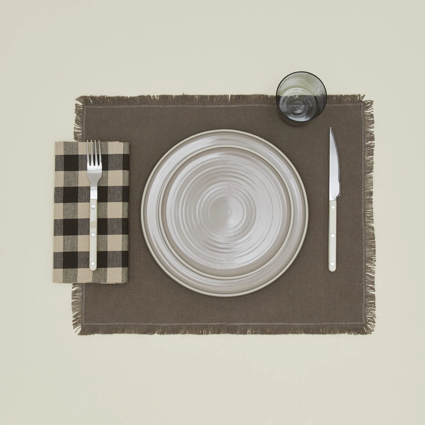 Essential Gingham Dinner Napkin, Set of 4 - Light Grey/Black - Image 2