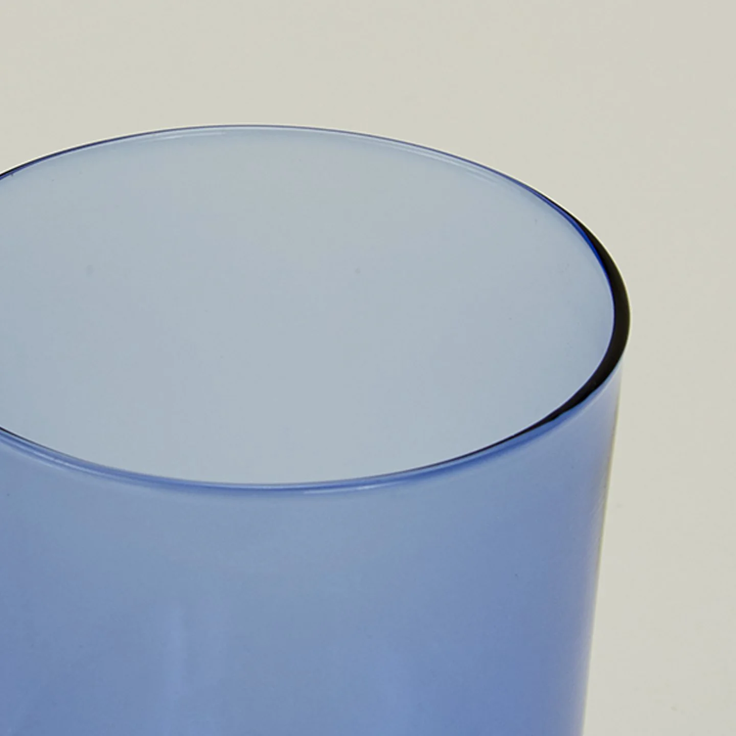 Essential Glassware, Set of 4 - Blue - Image 8