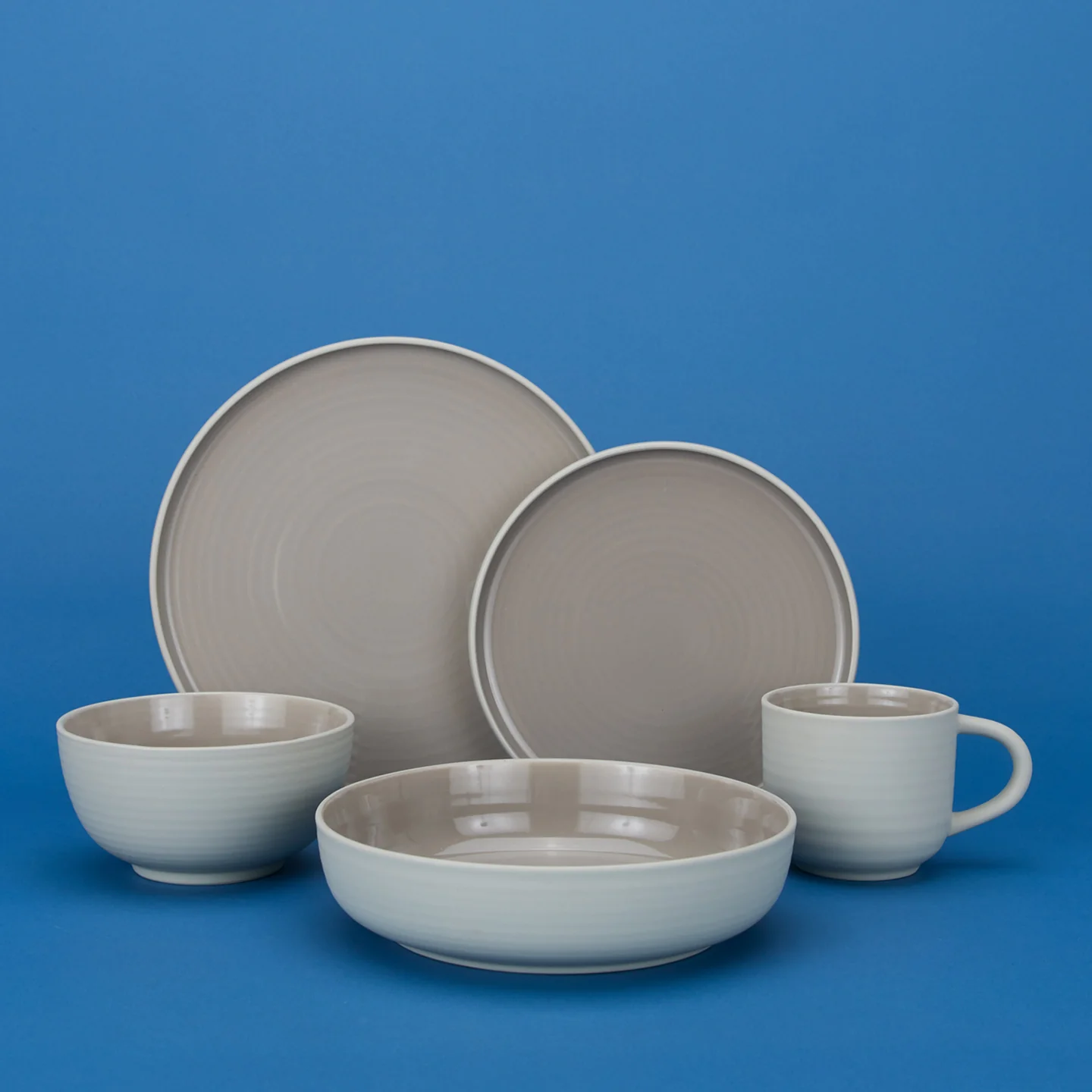 Essential Large Bowl, Set of 4 - Light Grey - Image 4