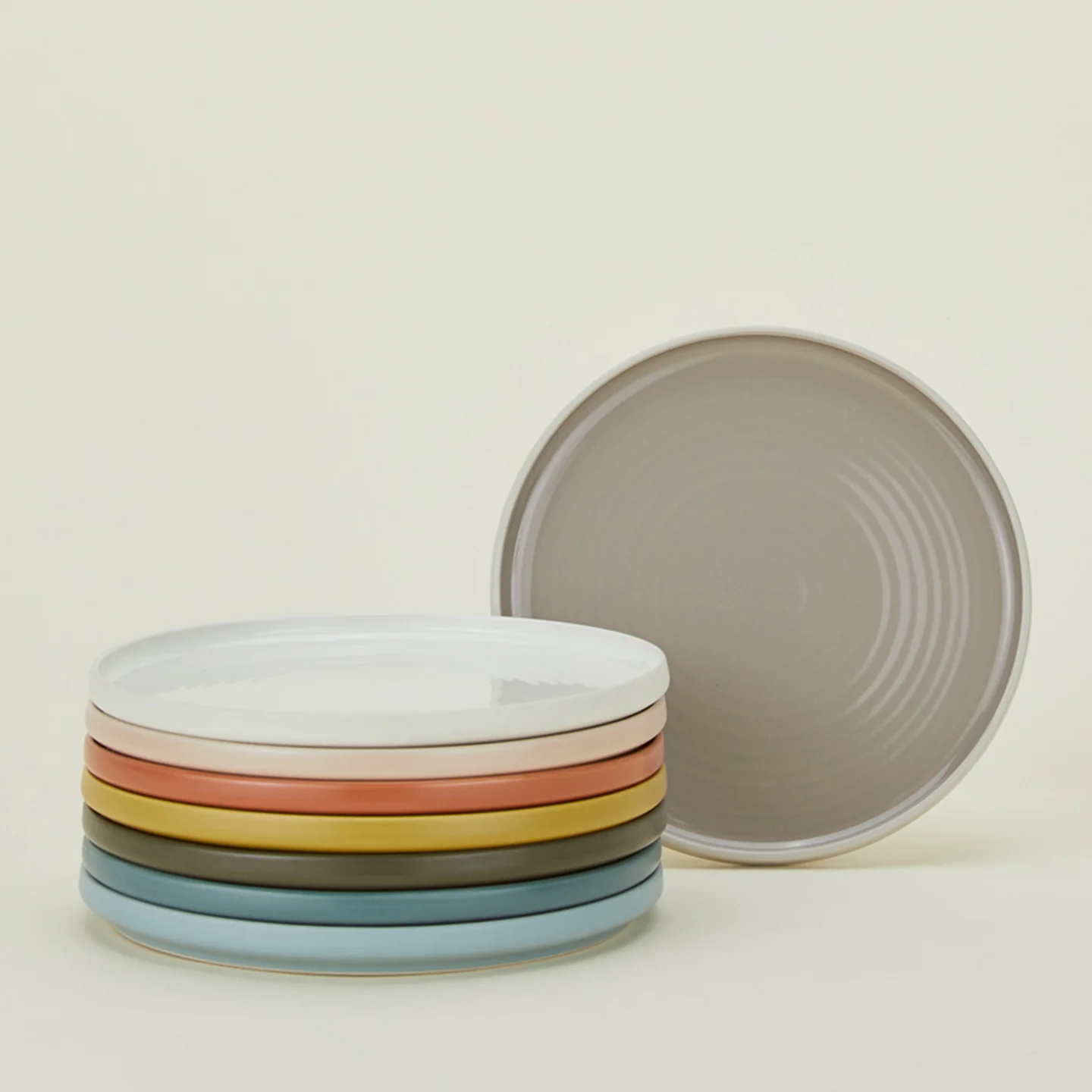 Essential Salad Plate, Set of 4 - Mustard - Image 6