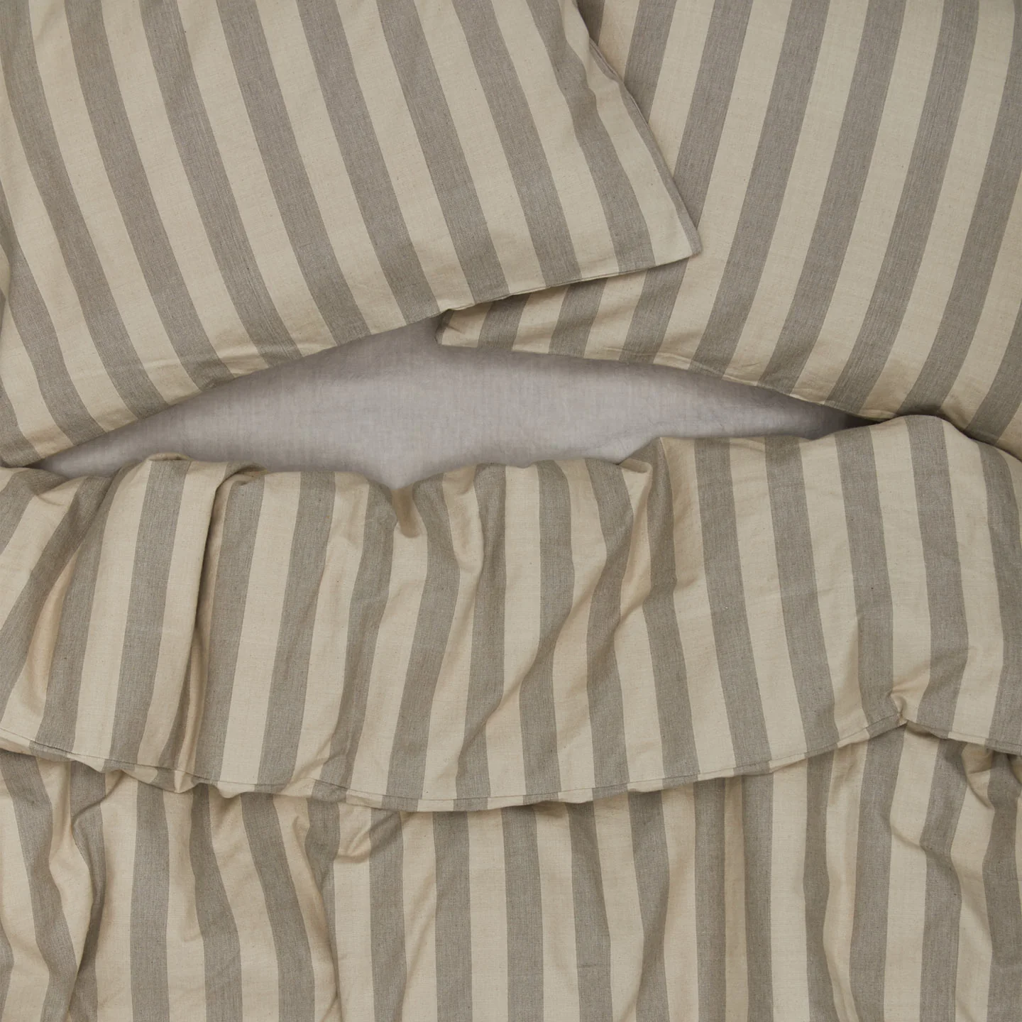 Essential Striped Duvet - Light Grey/Dark Grey - Image 2