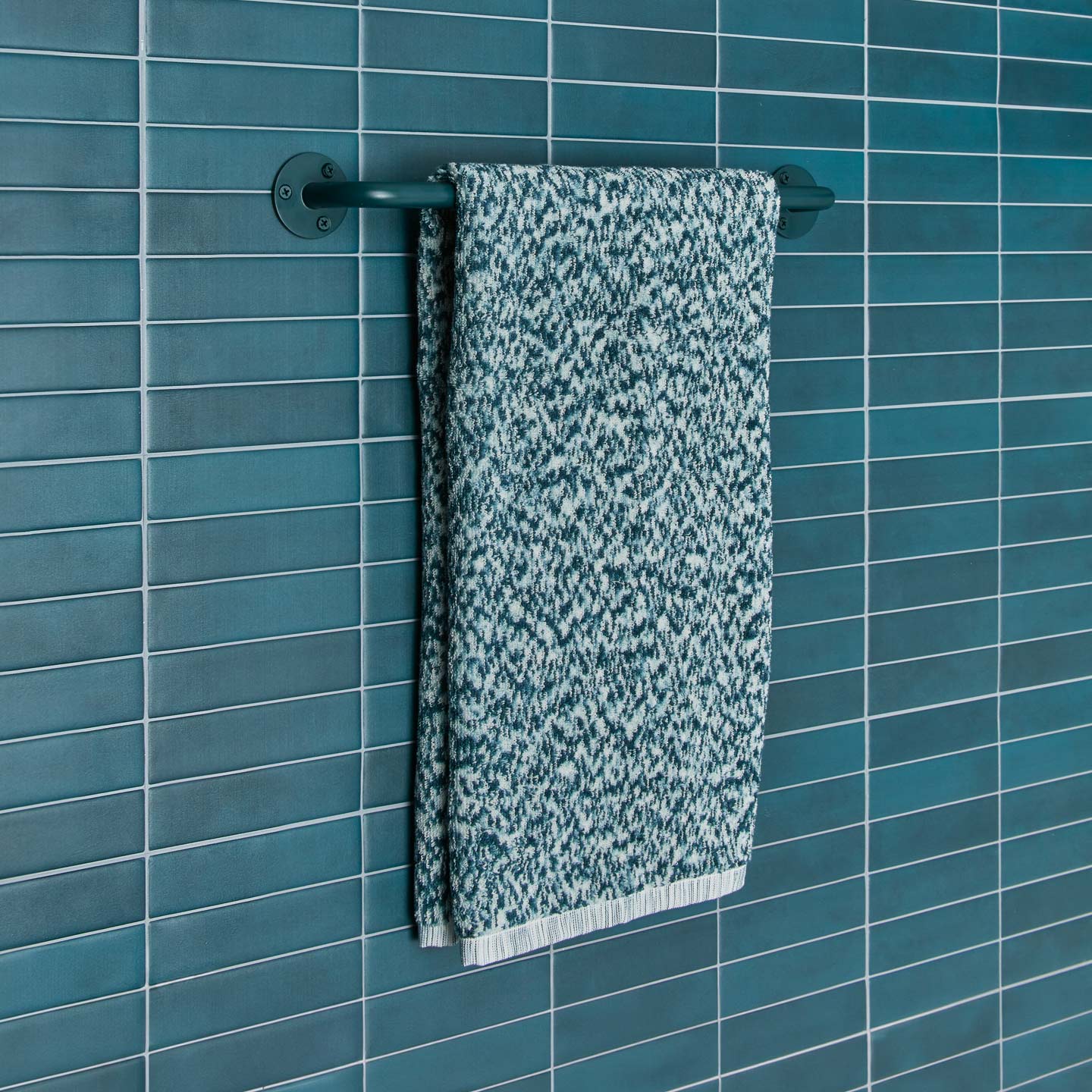 Essential Towel Bar - Peacock - Image 8