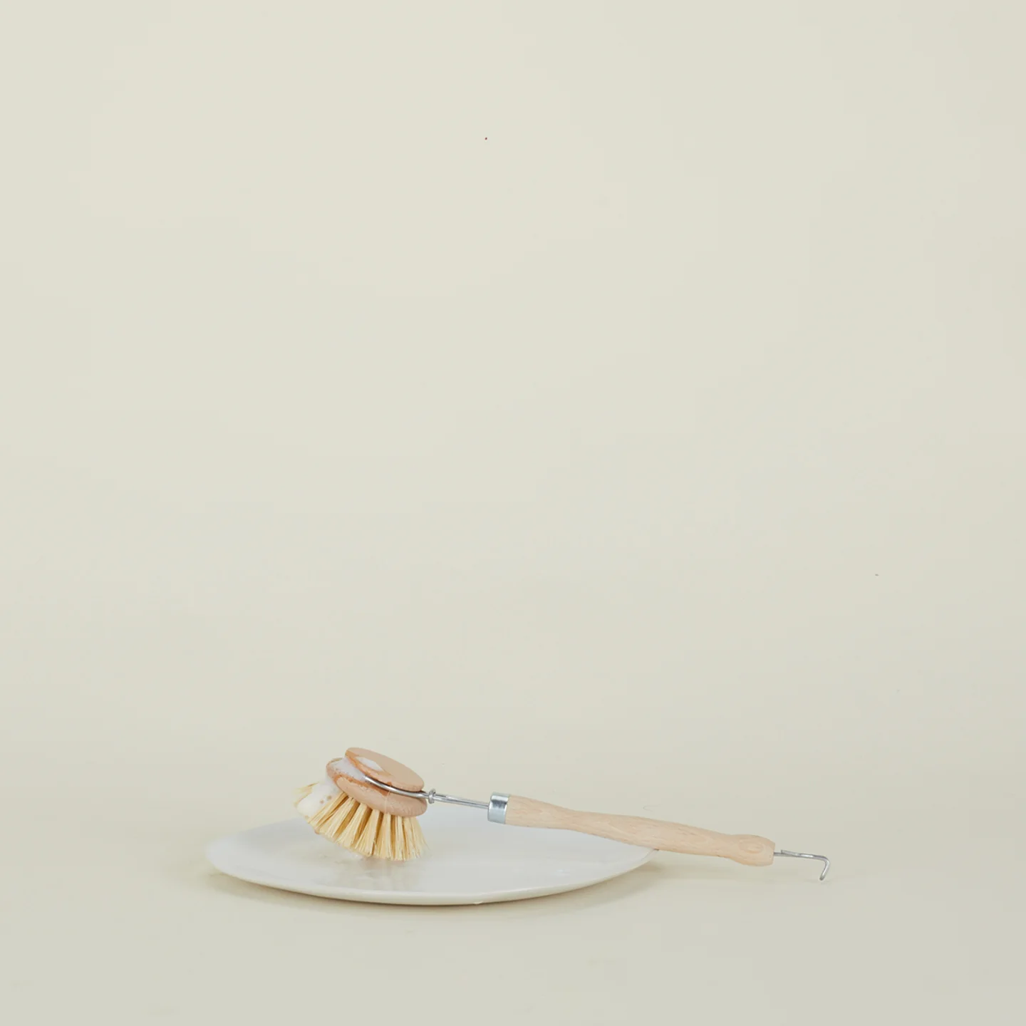 Essential Wood Handled Scrubber + Replacement Brush - Image 2