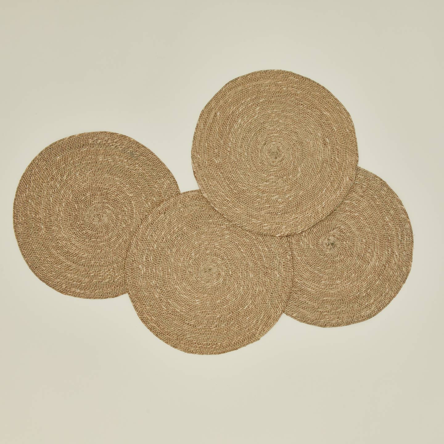 Essential Woven Placemat, Set of 4 - Natural - Image 3