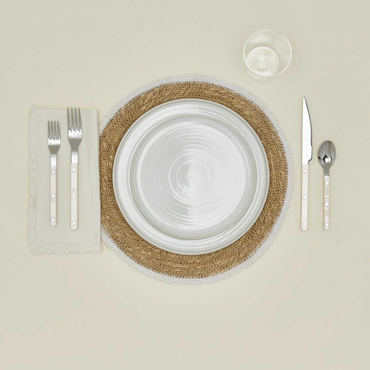 Essential Woven Placemat, Set of 4 - White - Image 2