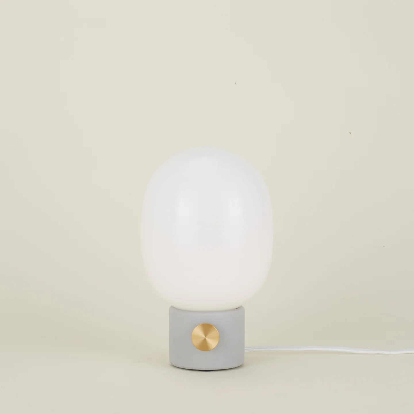 JWDA Table Lamp - Concrete - Image 3