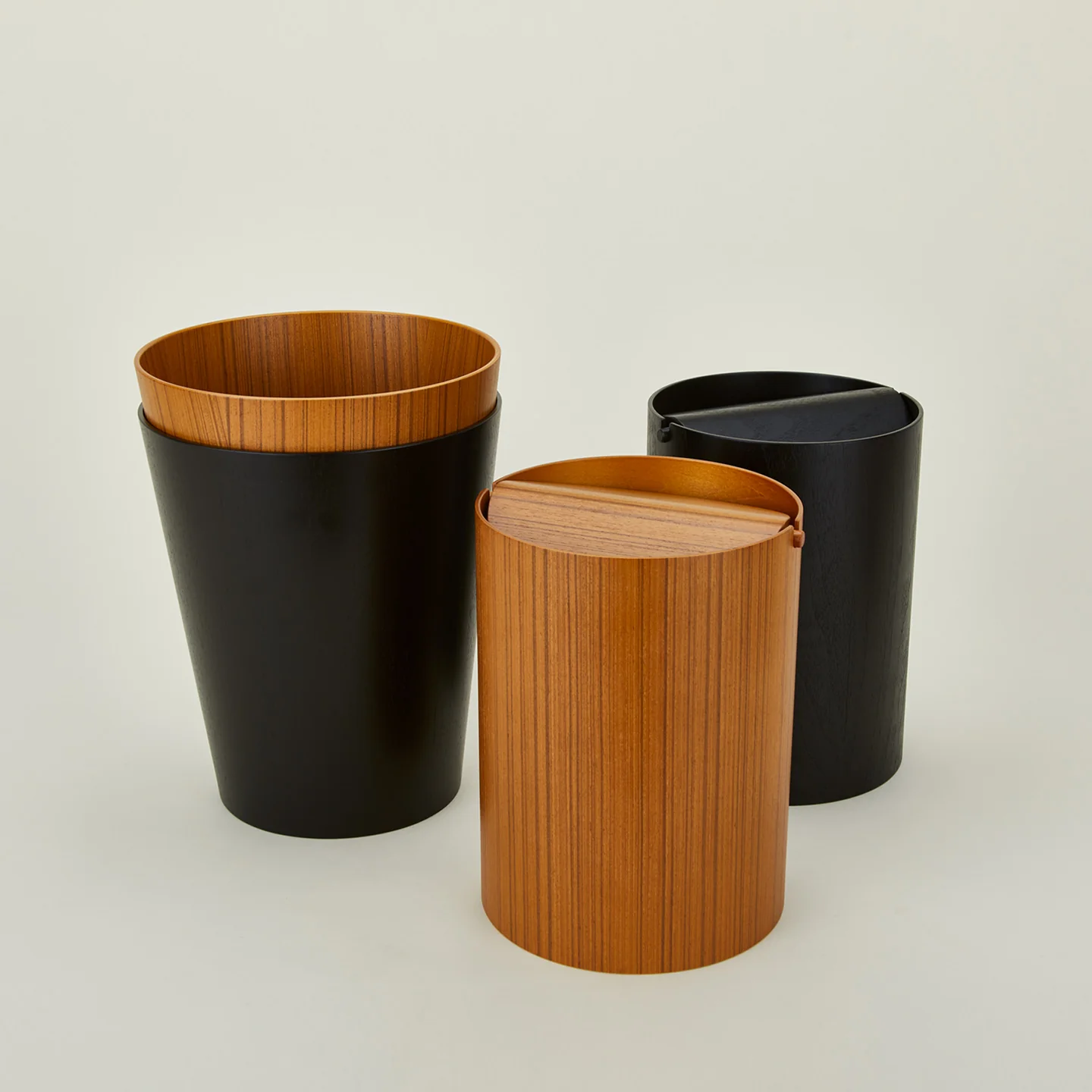 Lidded Wooden Wastebasket - Natural - Image 5