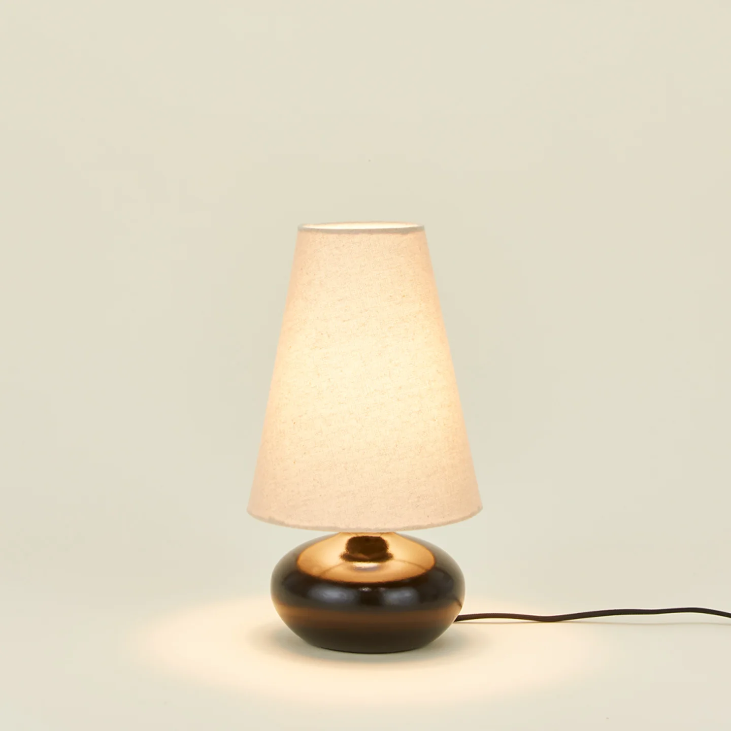 Olivia Linen Table Lamp