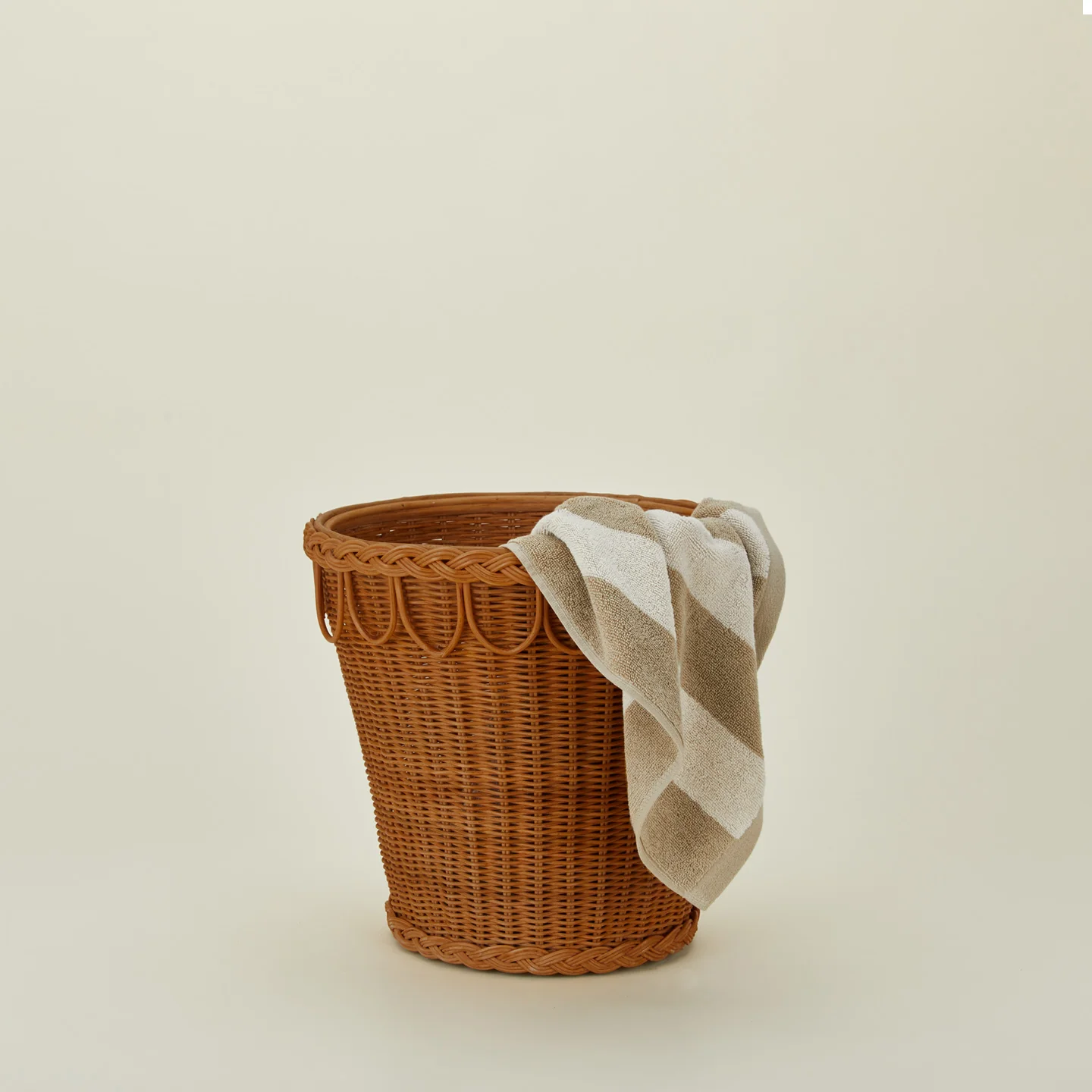 Pinet Plant Pot - Image 16