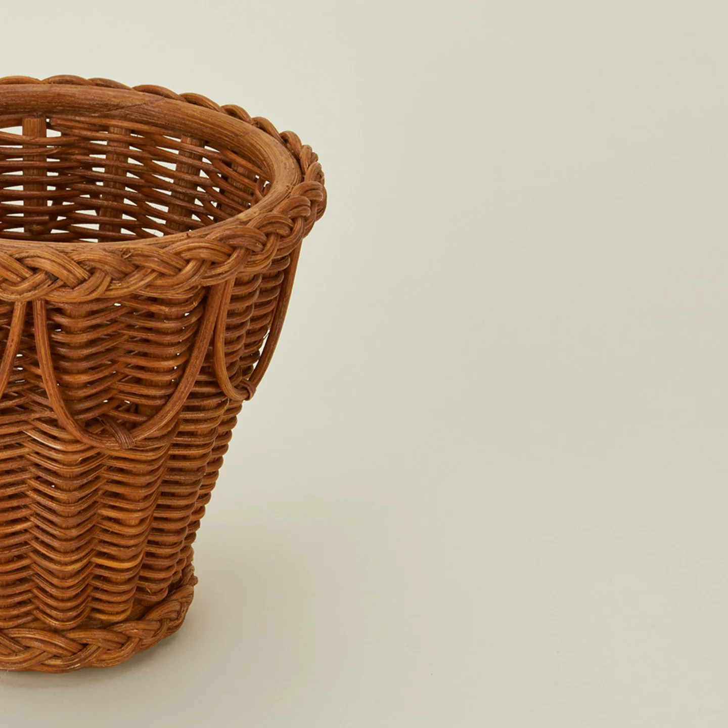 Pinet Plant Pot - Image 8