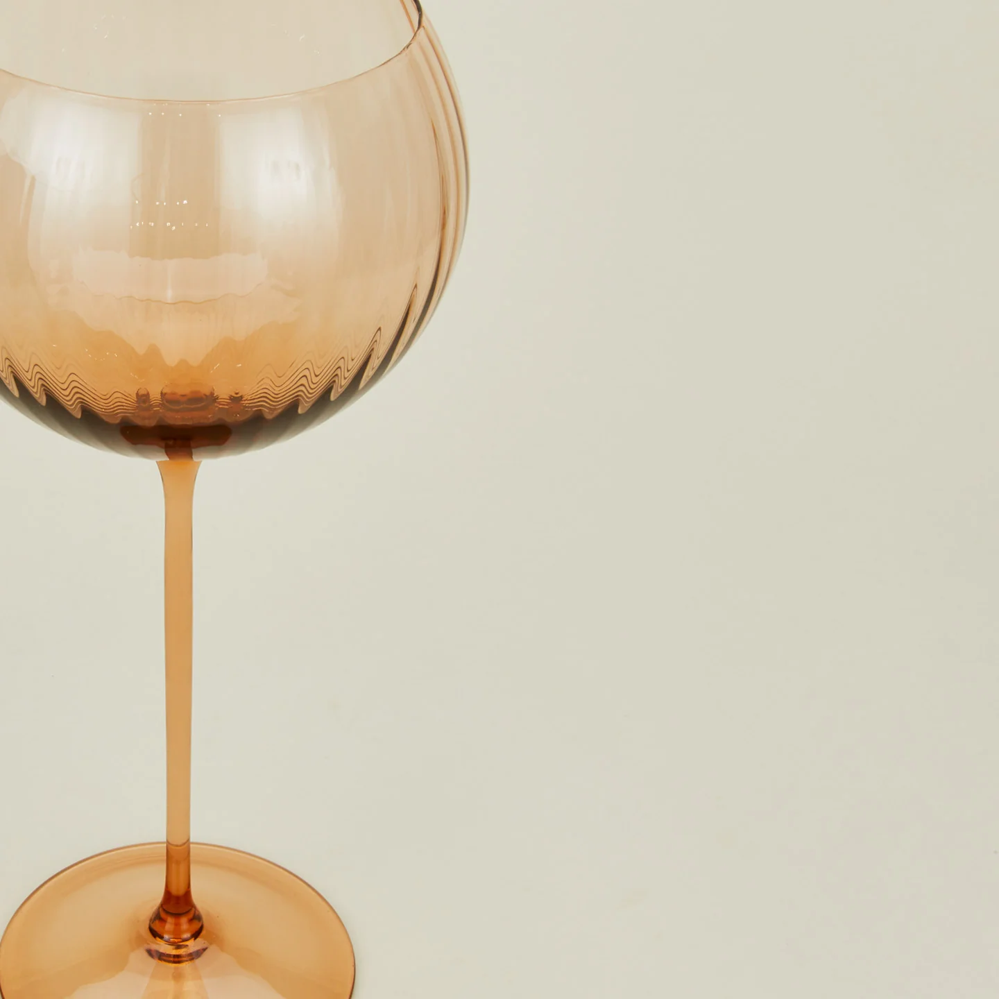 Ribbed Red Wine Glass, Set of 2 - Brown - Image 3