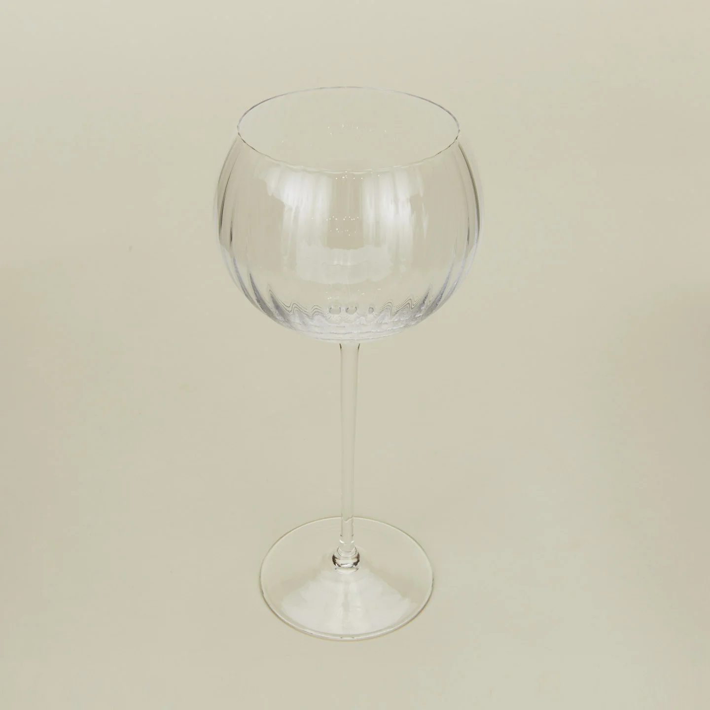 Ribbed Red Wine Glass, Set of 2 - Clear - Image 4