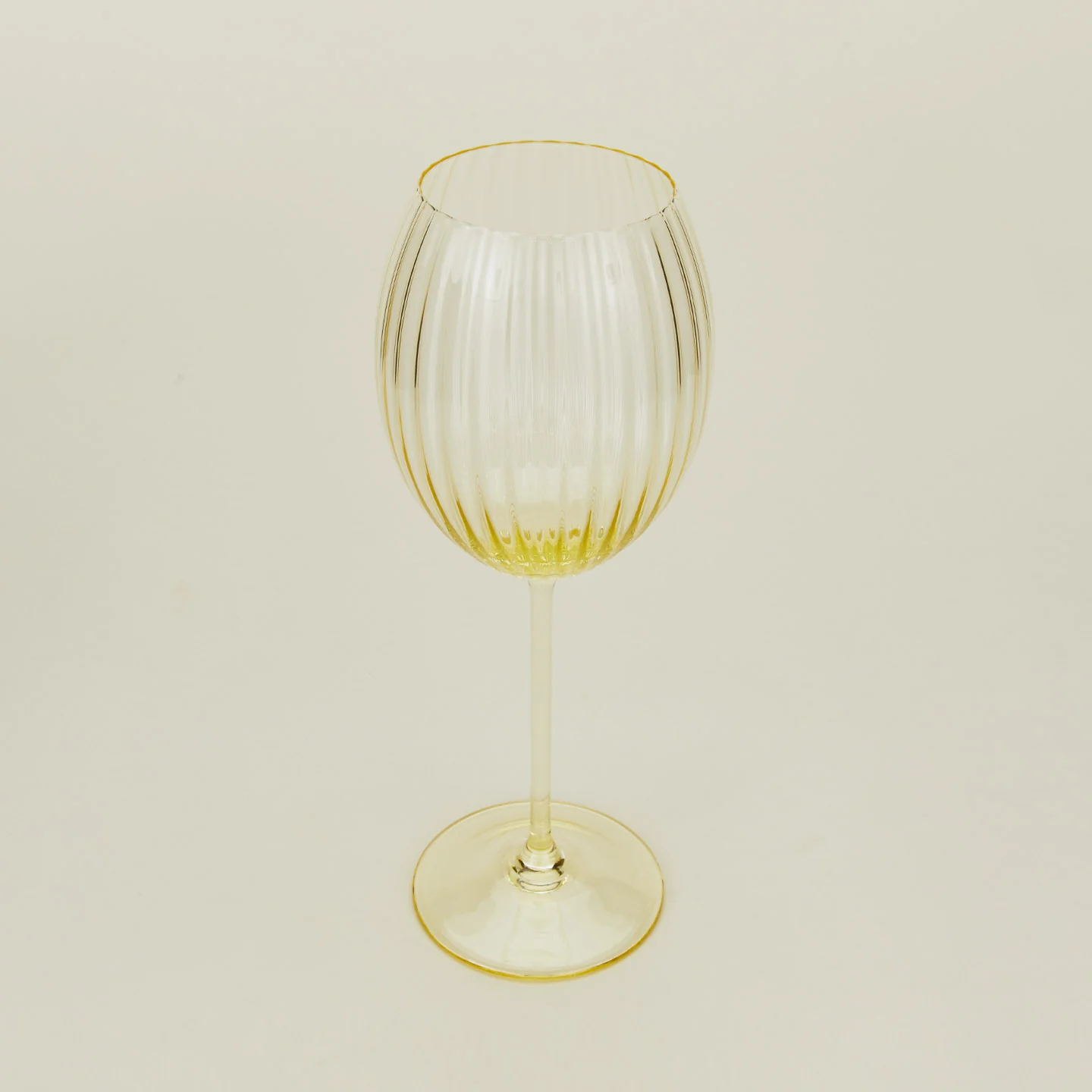 Ribbed White Wine Glass, Set of 2 - Amber - Image 4