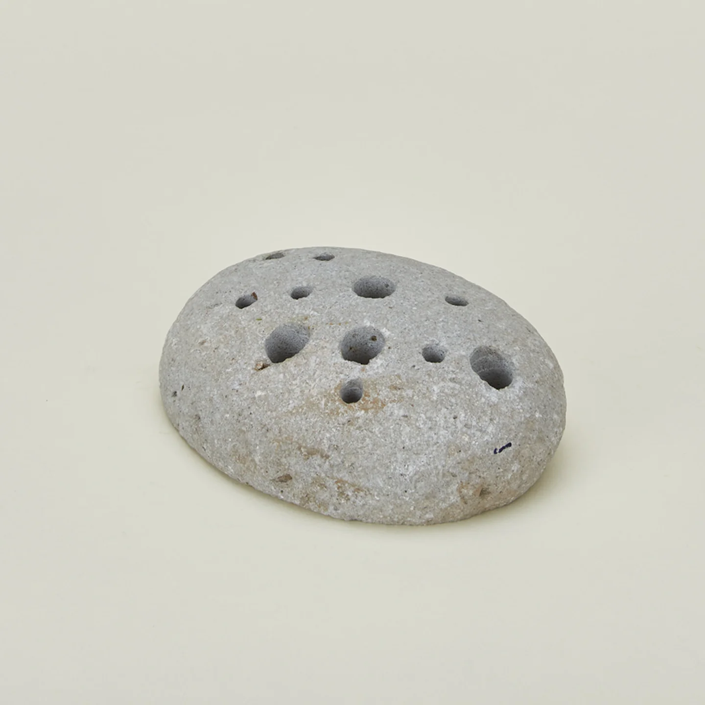 River Rock Oval Ikebana Vase - Image 3