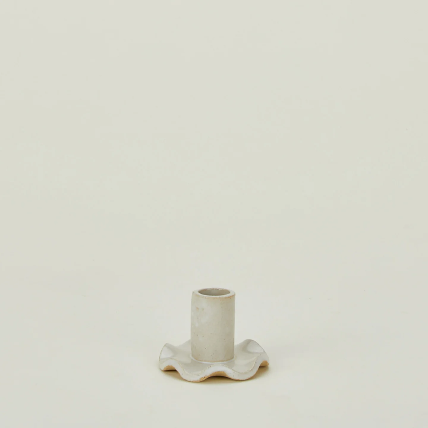 Ruffle Edge Candle Holder - Image 2