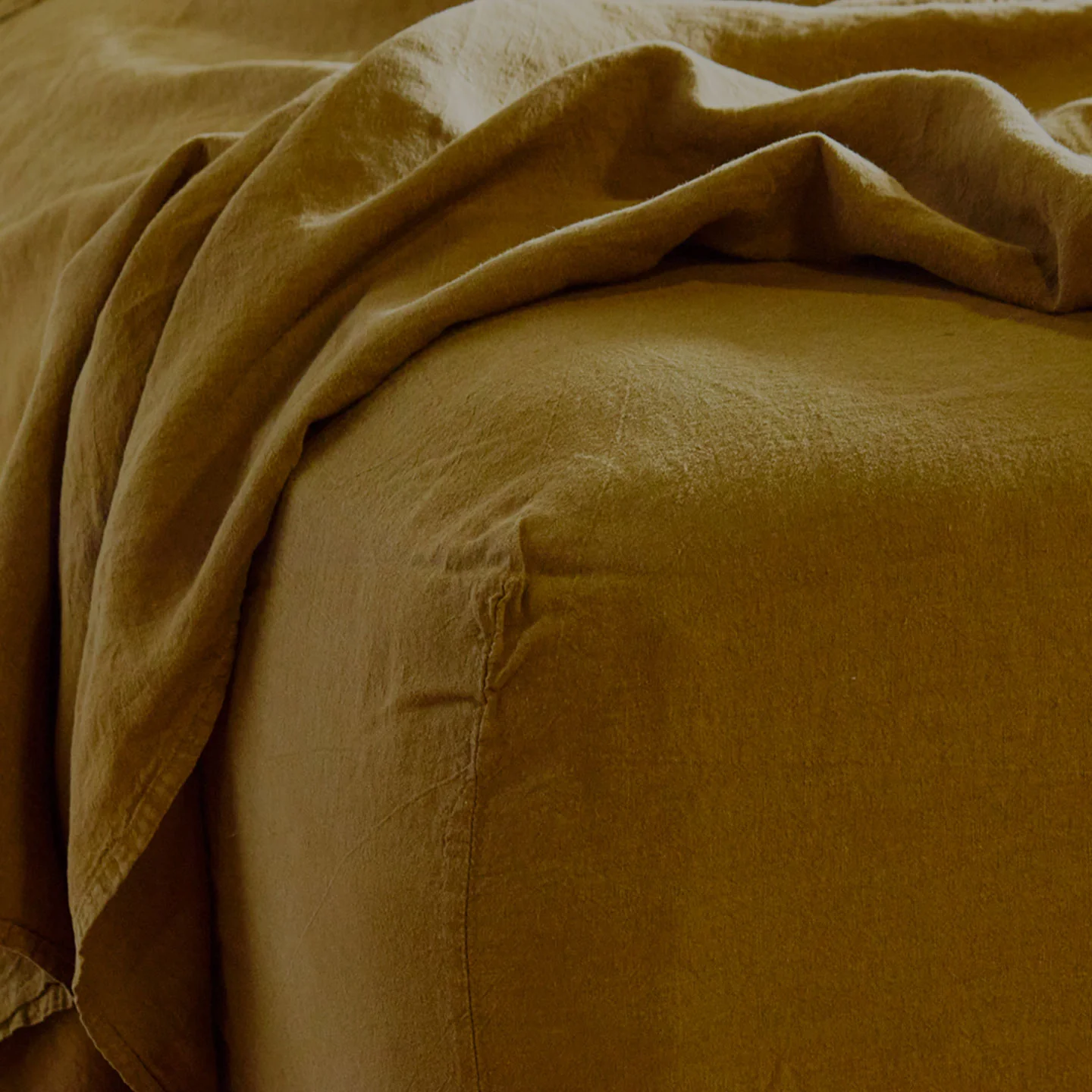Simple Linen Fitted Sheet - Bronze - Image 5
