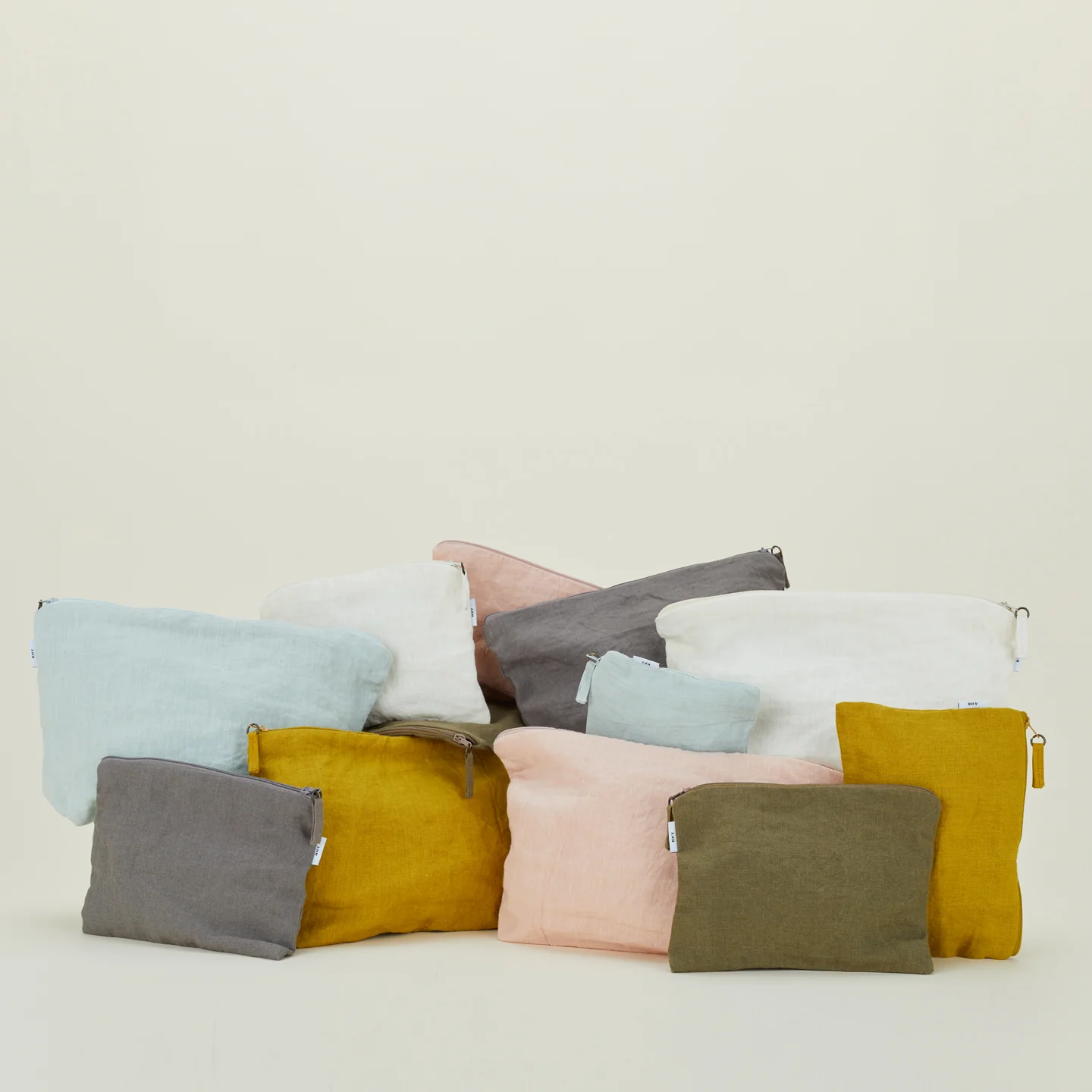Simple Linen Zipper Pouch - Dark Grey - Image 5
