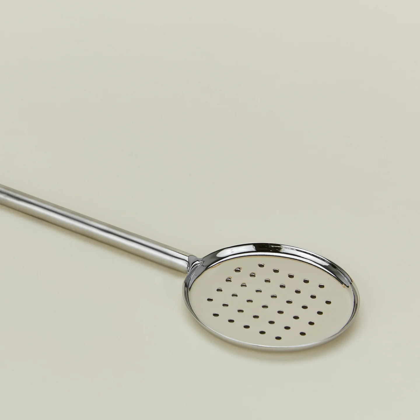 Simple Metal Flat Slotted Spoon - Silver - Image 4