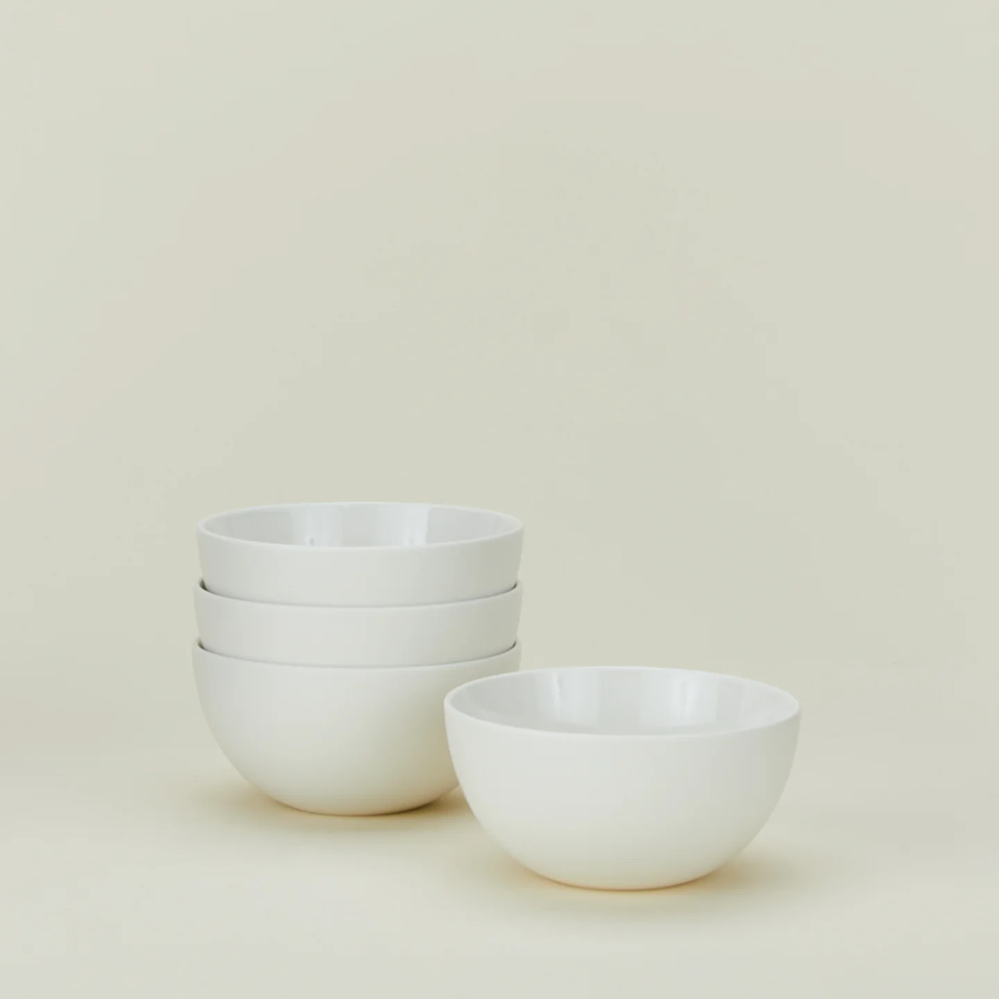 Simple Porcelain Dinnerware 16-Piece Set - Image 2