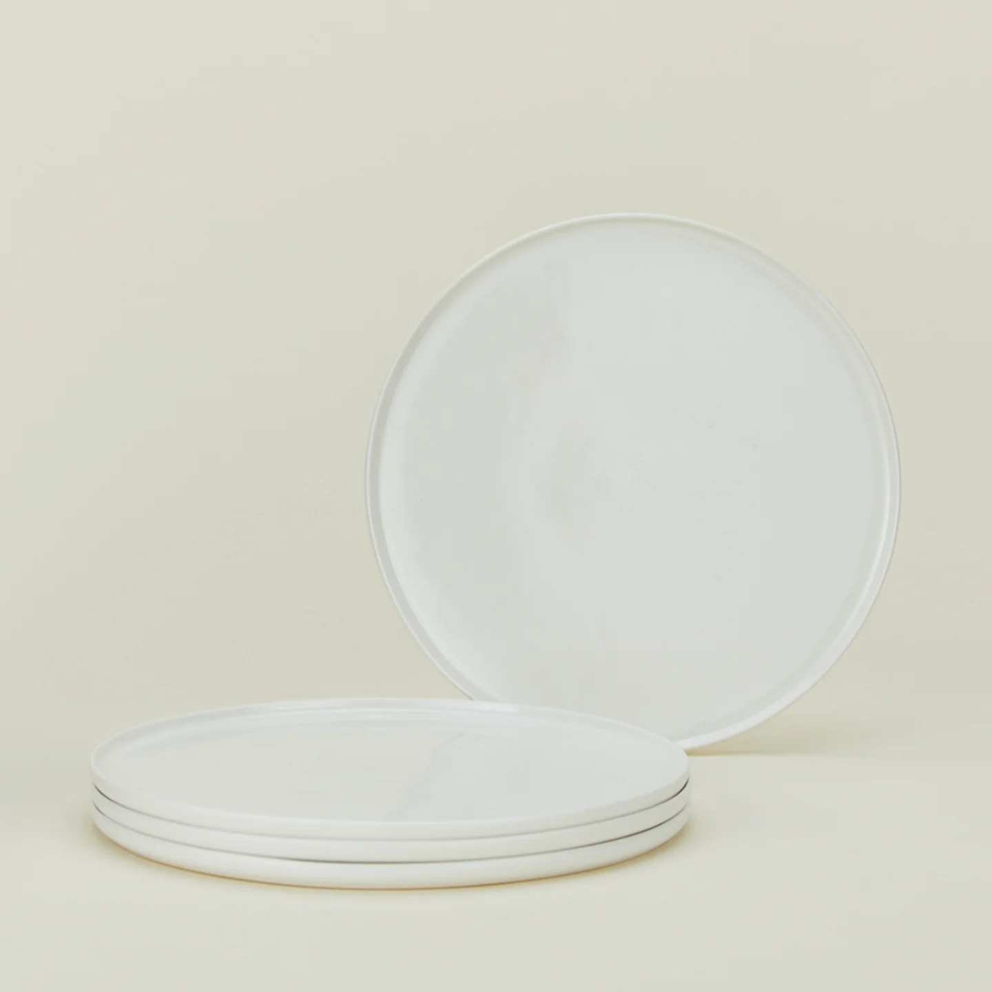 Simple Porcelain Dinnerware 16-Piece Set - Image 5