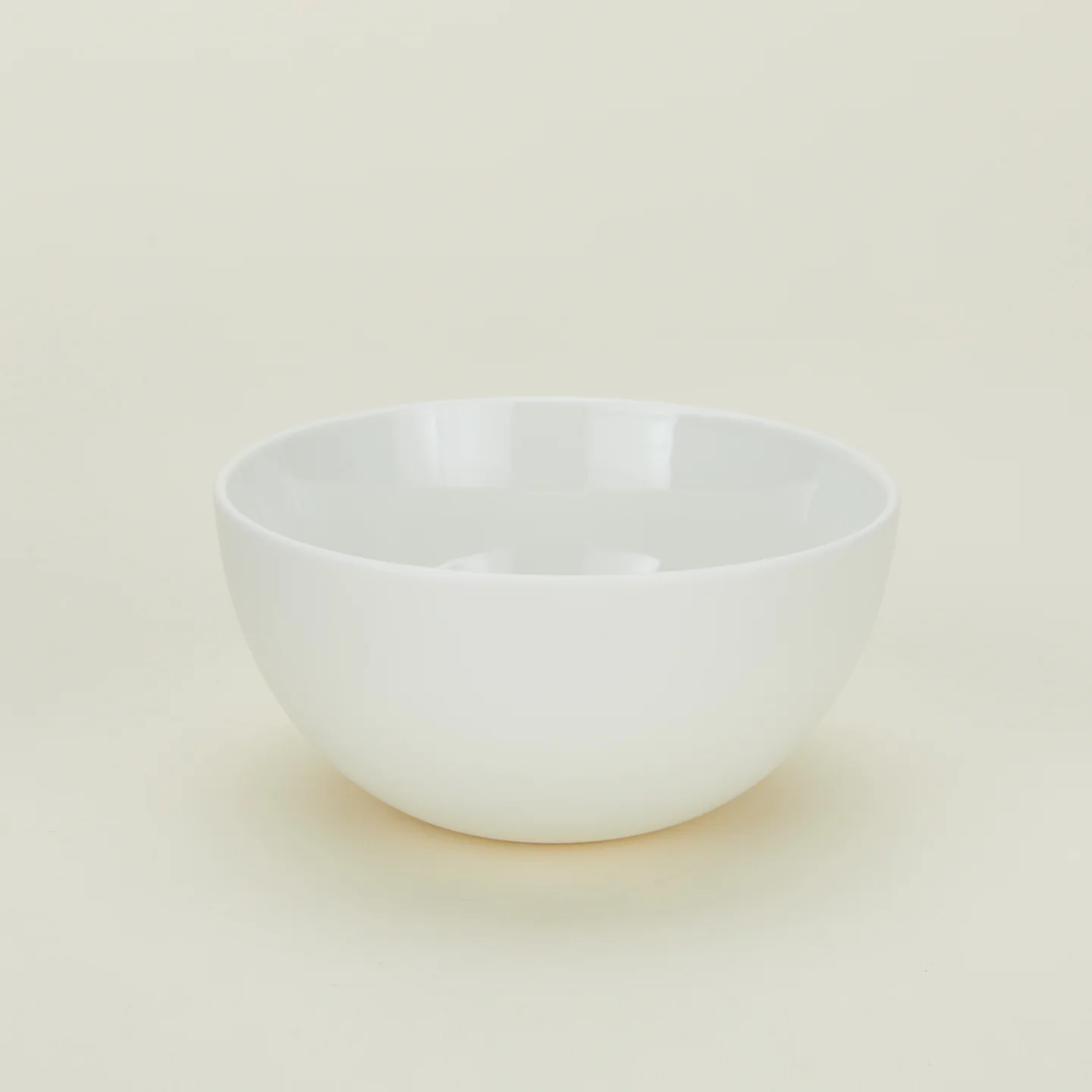 Simple Porcelain Large Bowl, Set of 4 - Image 4