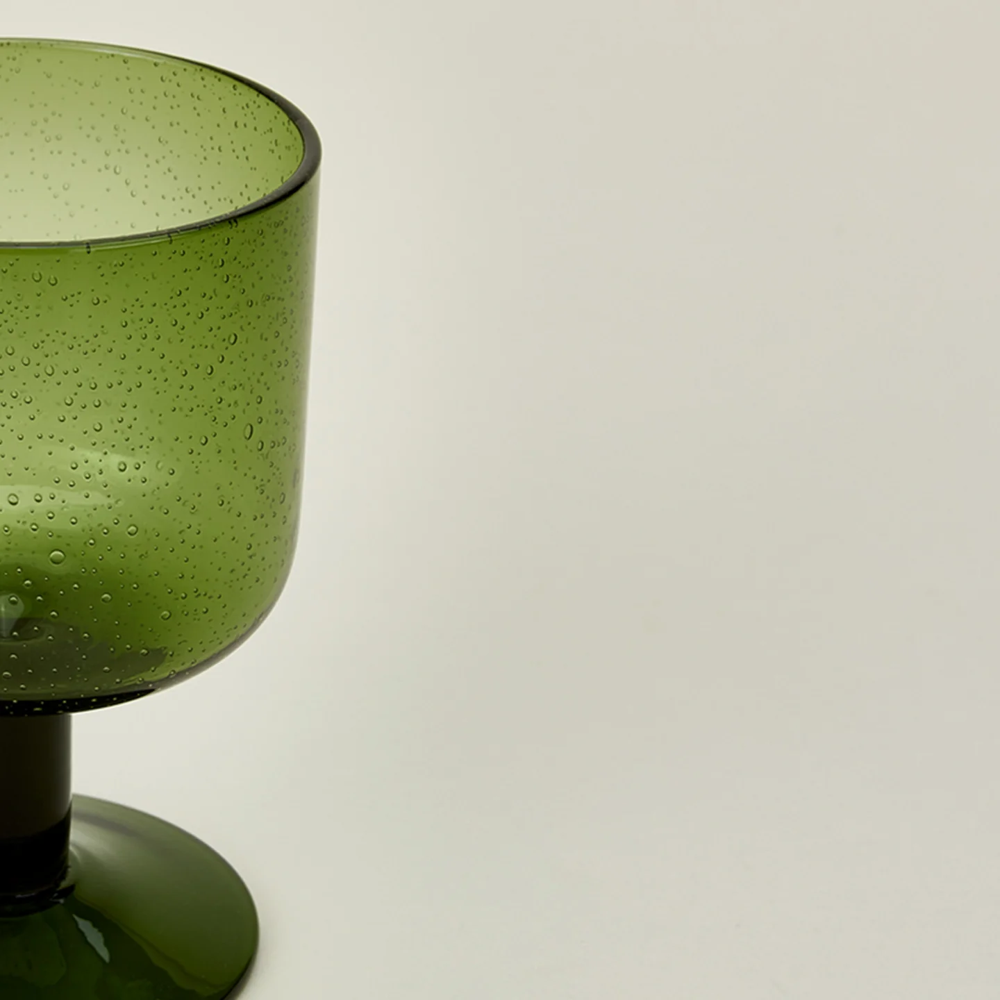 Simple Seeded Glassware, Set of 4 - Olive - Image 3