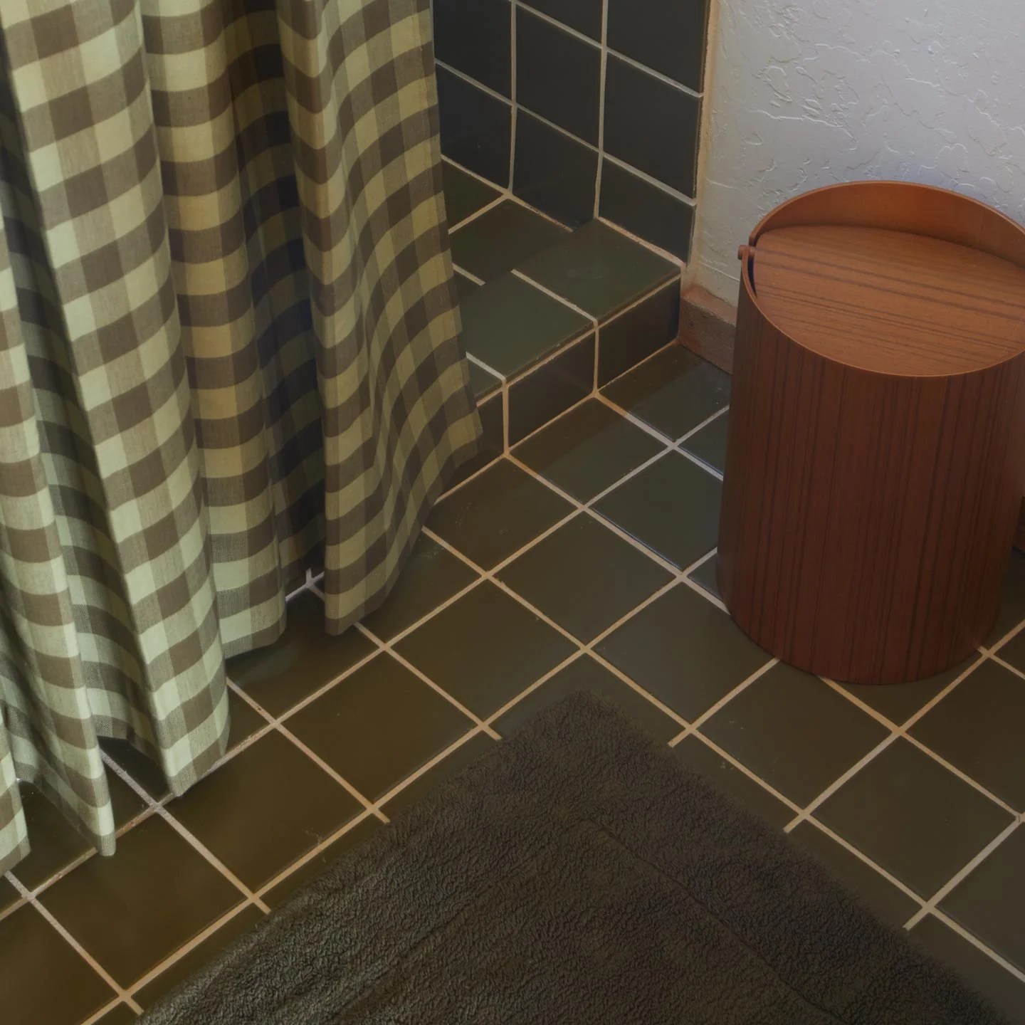Simple Terry Bath Mat - Olive - Image 4